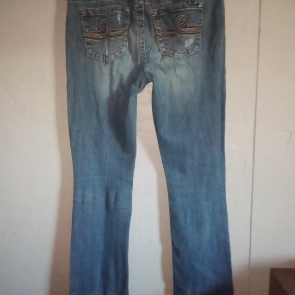 Seven7 Jeans - Picture 7 of 8